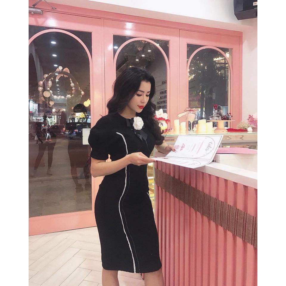 NICHAN Đầm Ôm Body Đen Phối Viền Đính Hoa