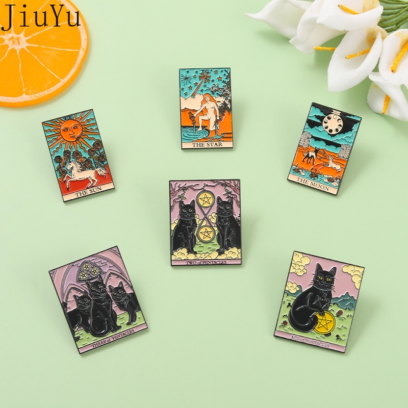 Ghim Cài Áo Hình Lá Bài Tarot Màu Đen Cá Tính