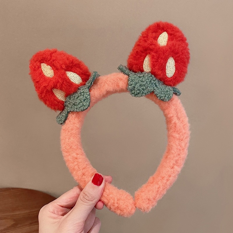 Băng đô lông nhung mềm hình hai quả dâu đỏ cute cho bé