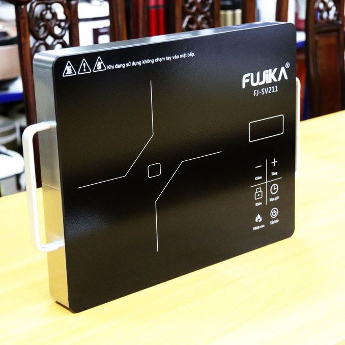 Bếp hồng ngoại 2000W Fujika FJ-SV211 điều khiển cảm ứng, tự điều chỉnh công suất để ổn định nguồn nhiệt