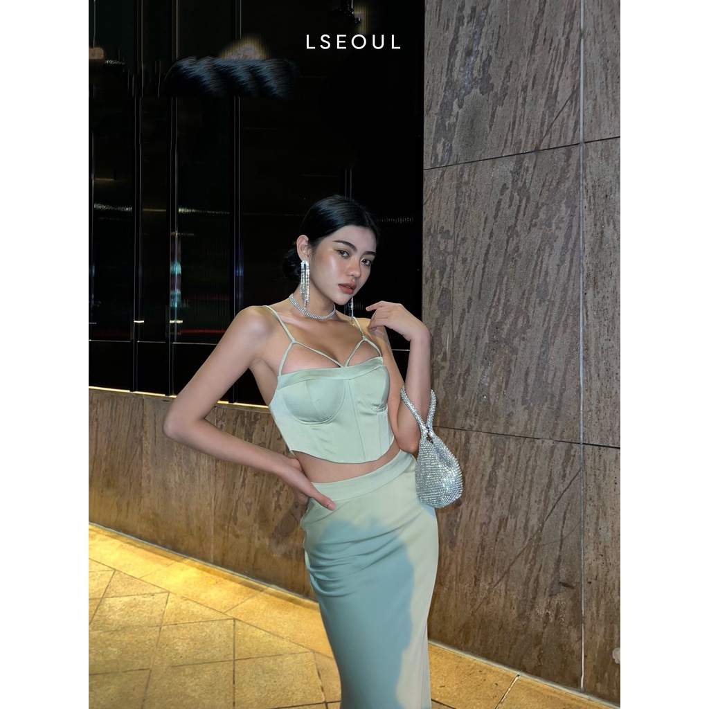 Áo Croptop 2 Dây Cúp Ngực Cut Eo LSEOUL A2570 Chất Lụa Sang Trọng Quyến Rũ Gợi Cảm Phù Hợp Đi Tiệc