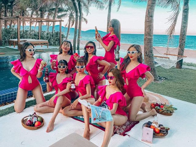 Bikini tay bèo cánh tiên lớn. Hàng như hình. | BigBuy360 - bigbuy360.vn