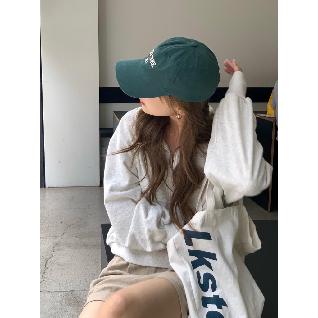 Mũ lưỡi trai màu xanh lá họa tiết chữ phong cách hàn quốc cổ điển thời trang mùa thu dành cho nữ