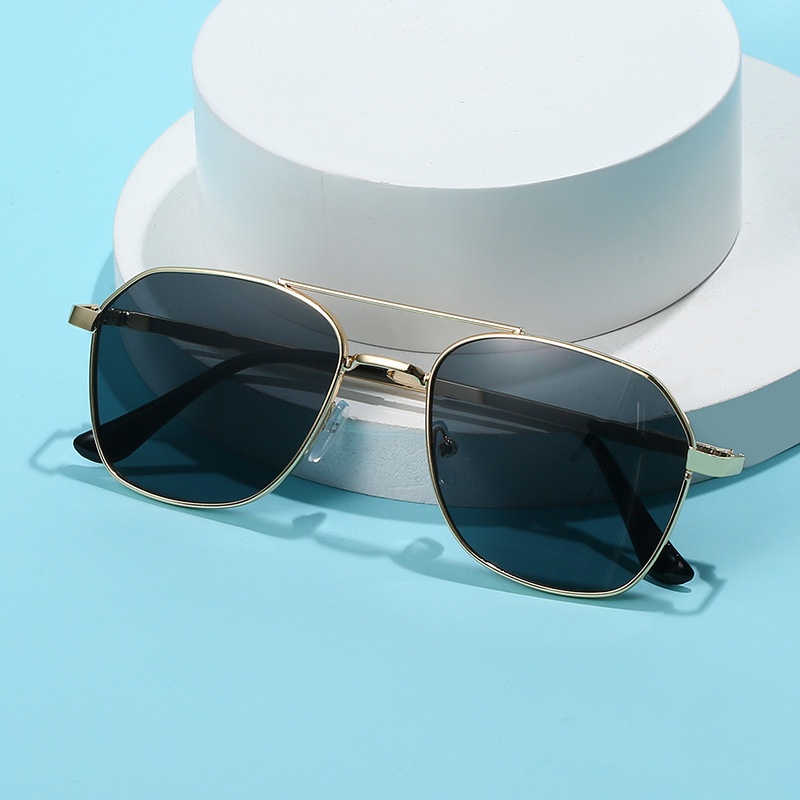 Kính Mát Thời Trang Cho Nam Nữ 2022