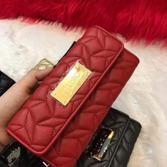 Ví cầm tay liujo