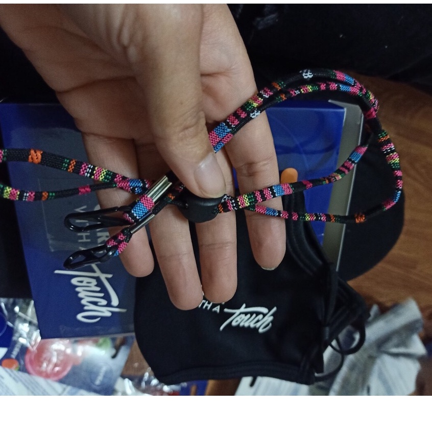 Bô Khẩu Trang vải 3 lớp và Dây Đeo Đa Năng Hàng Tặng Nivea