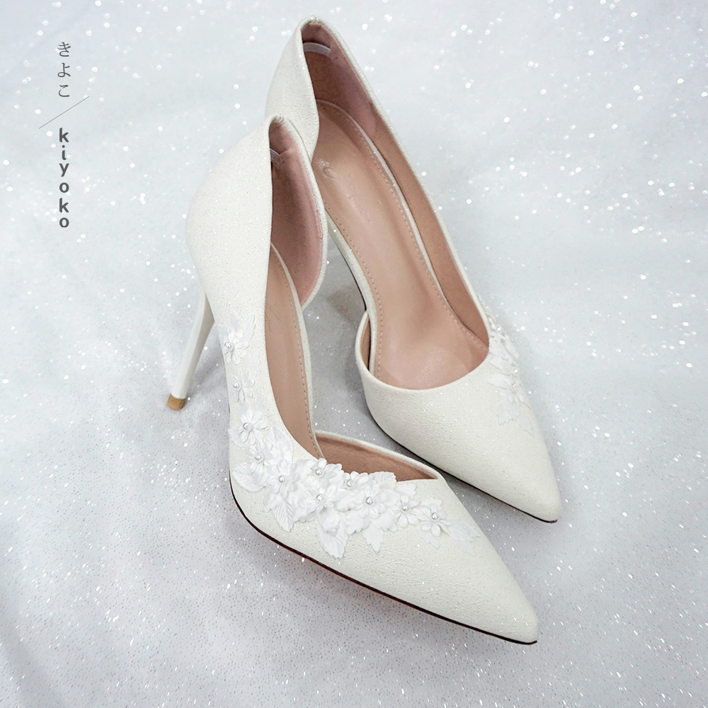 Giày cưới Kiyoko hở eo đính HOA TUYẾT ANH cao 9cm