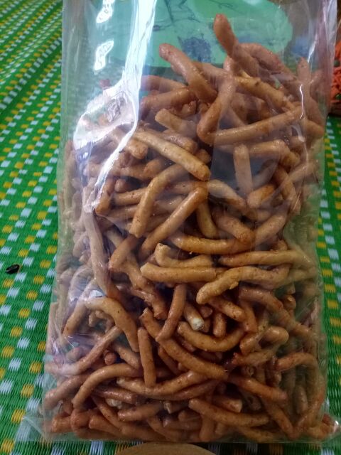 Bánh thèo lèo thái cay mặn