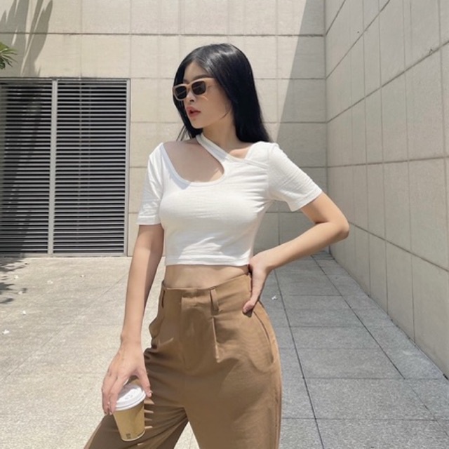 Sibling House - Áo thun khoét cổ croptop Morie