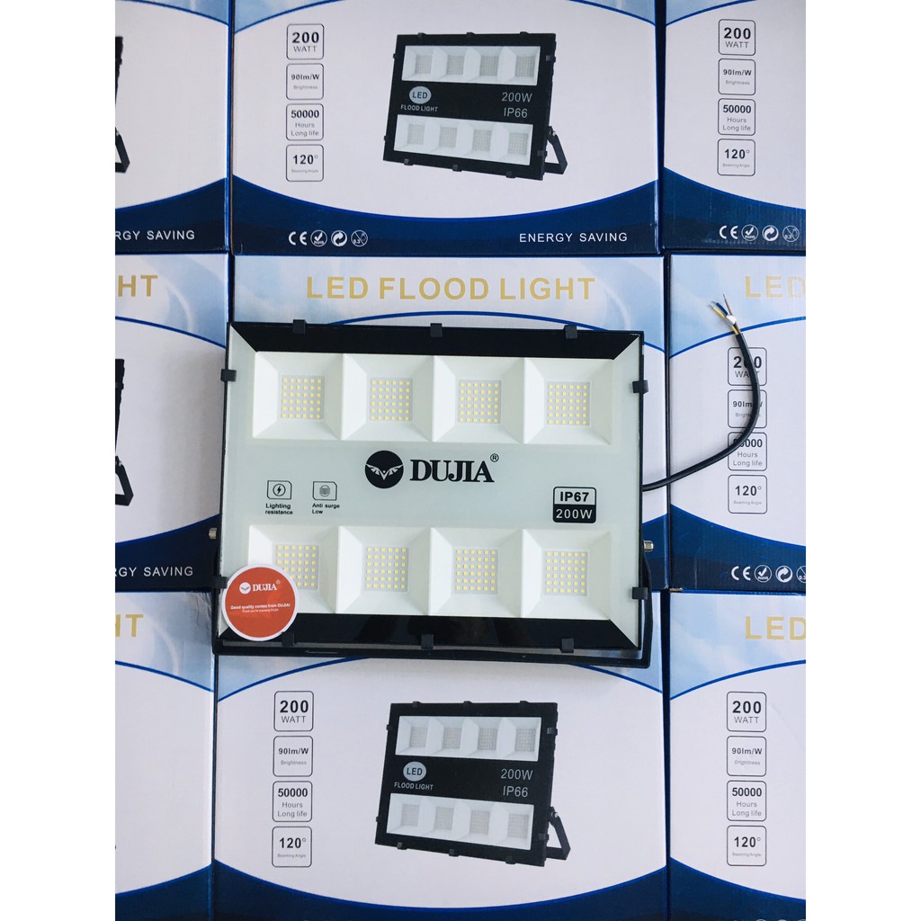 Đèn pha led 200W cho công trình ngoài trời, sân bóng đá, bóng chuyền mẫu mới nhất chống nước tiêu chuẩn IP67