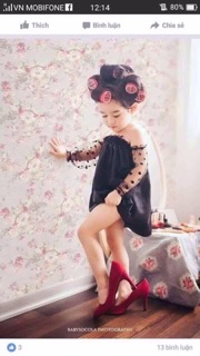 Váy tay ren chấm bi
