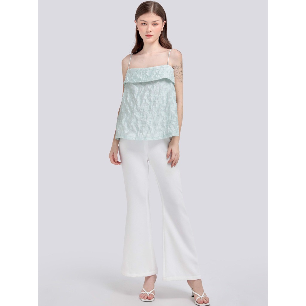 RECHIC Quần ống loe Chemise màu trắng phối áo cực xinh dạo phố công sở thanh lịch