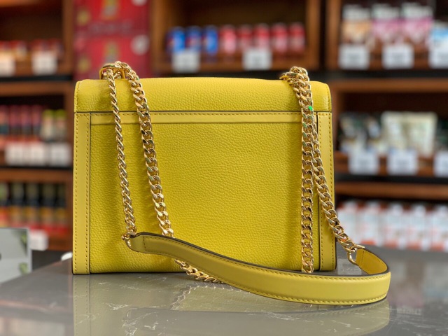 Túi Mk RETAIL bì thư vàng cực xinh Authentic 100%