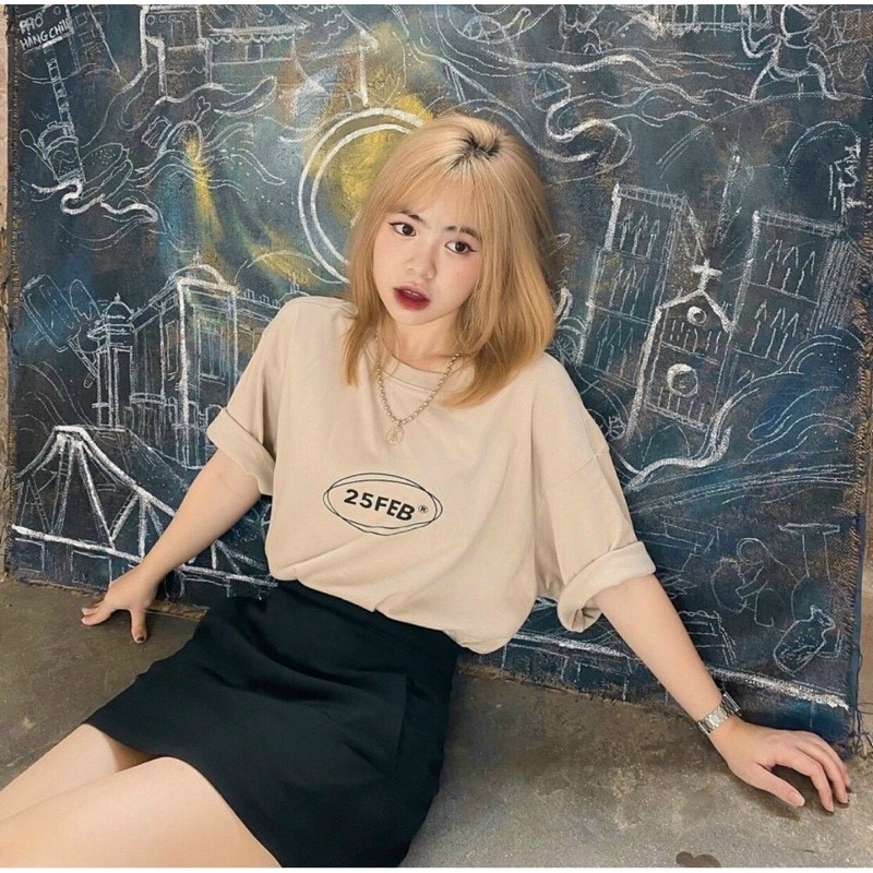 Set áo thun màu nude kèm chân váy chữ A có túi hai bên