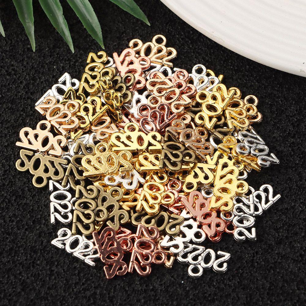 Bộ 70 Mặt Dây Chuyền Hình Số 2022 Dùng Làm Móc Khóa / Vòng Tay DIY 2022