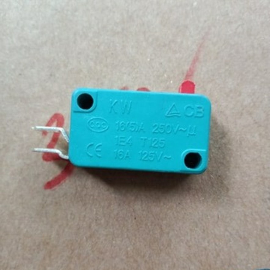 Nhân công tắc súng hàn mig Pana