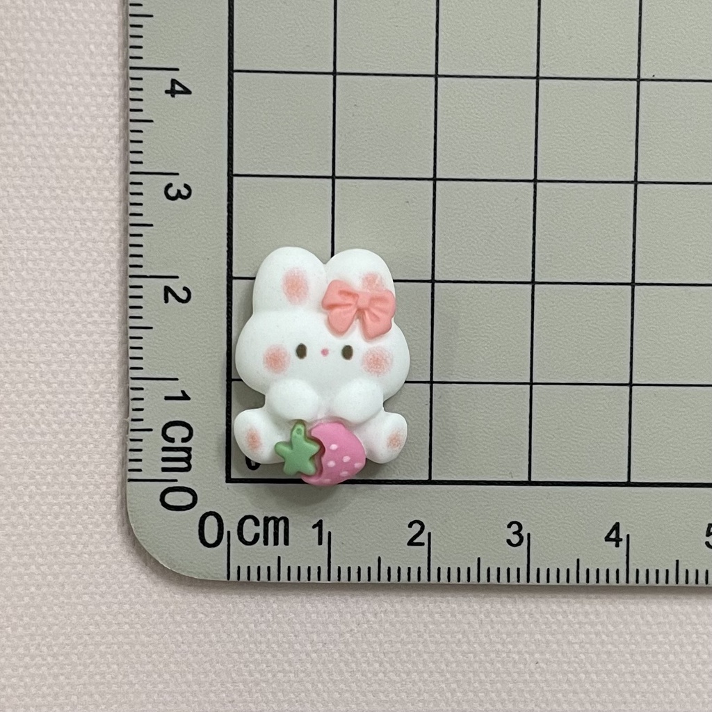 Bộ 10 Nút Nhựa Hình Thỏ Dâu Tây Hoạt Hình Dễ Thương Trang Trí Ốp Điện Thoại / Cốc Nước