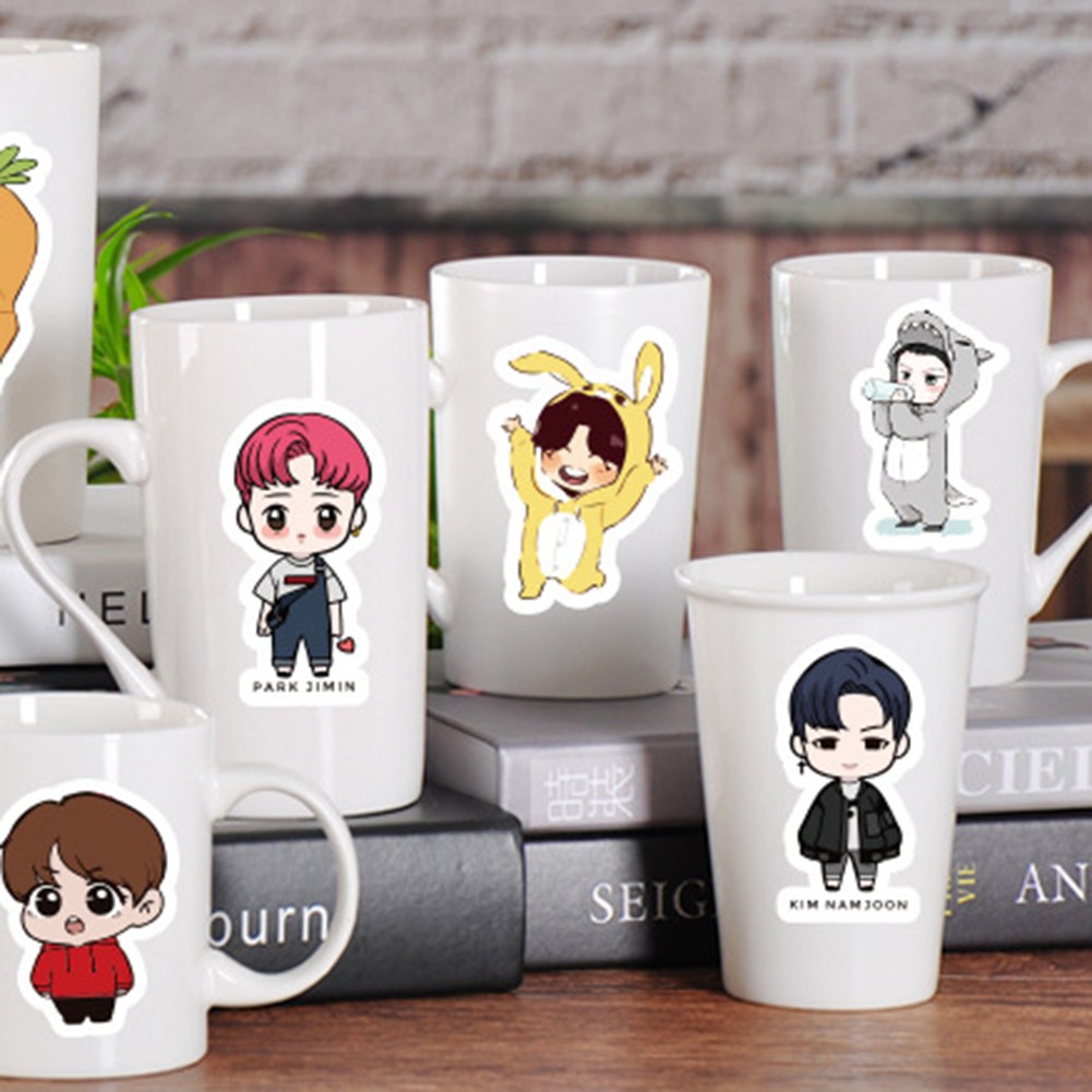 Bộ 40 Miếng Dán Trang Trí Chống Thấm Nước Hình Búp Bê Hoạt Hình Bts