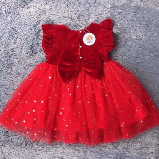 Váy bé 150k diệp nhiên