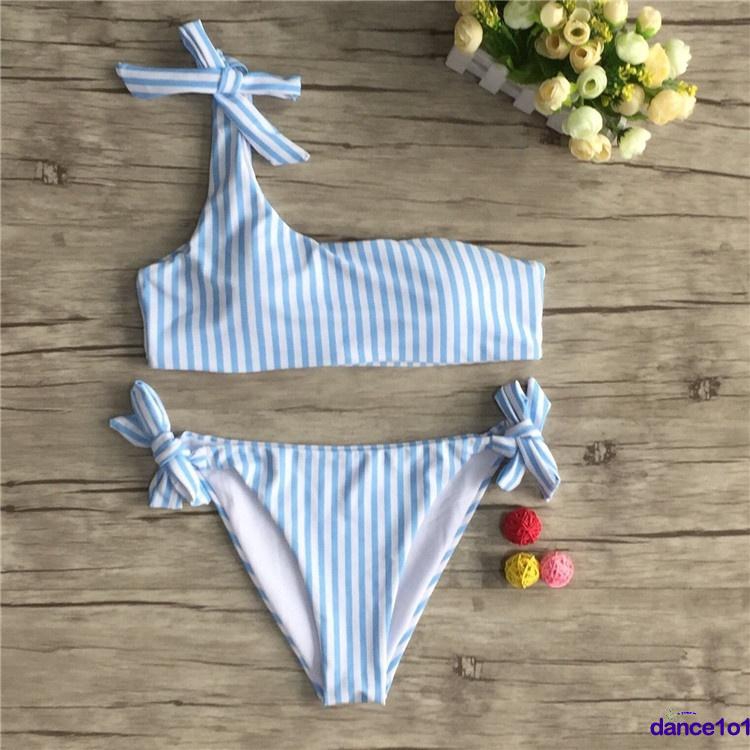 Bộ bikini gồm áo ngực trễ vai + quần lót thời trang gợi cảm cho nữ