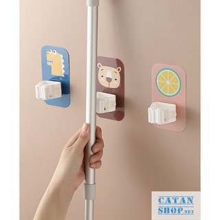 Móc treo chổi dán tường , treo cây lau nhà  họa tiết HOẠT HÌNH siêu dễ thương siêu dính thông minh GD328-TreochoiHH