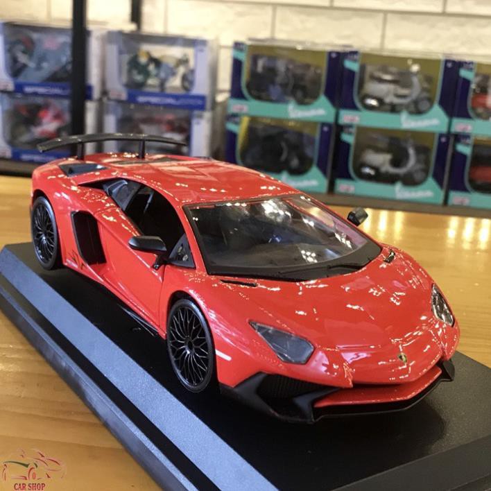 Mô hình ô tô siêu xe Lamborgini Aventador 750-4 SV tỉ lệ 1/24 hãng Burago màu đỏ