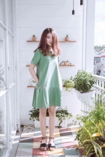 Váy suông xếp ly