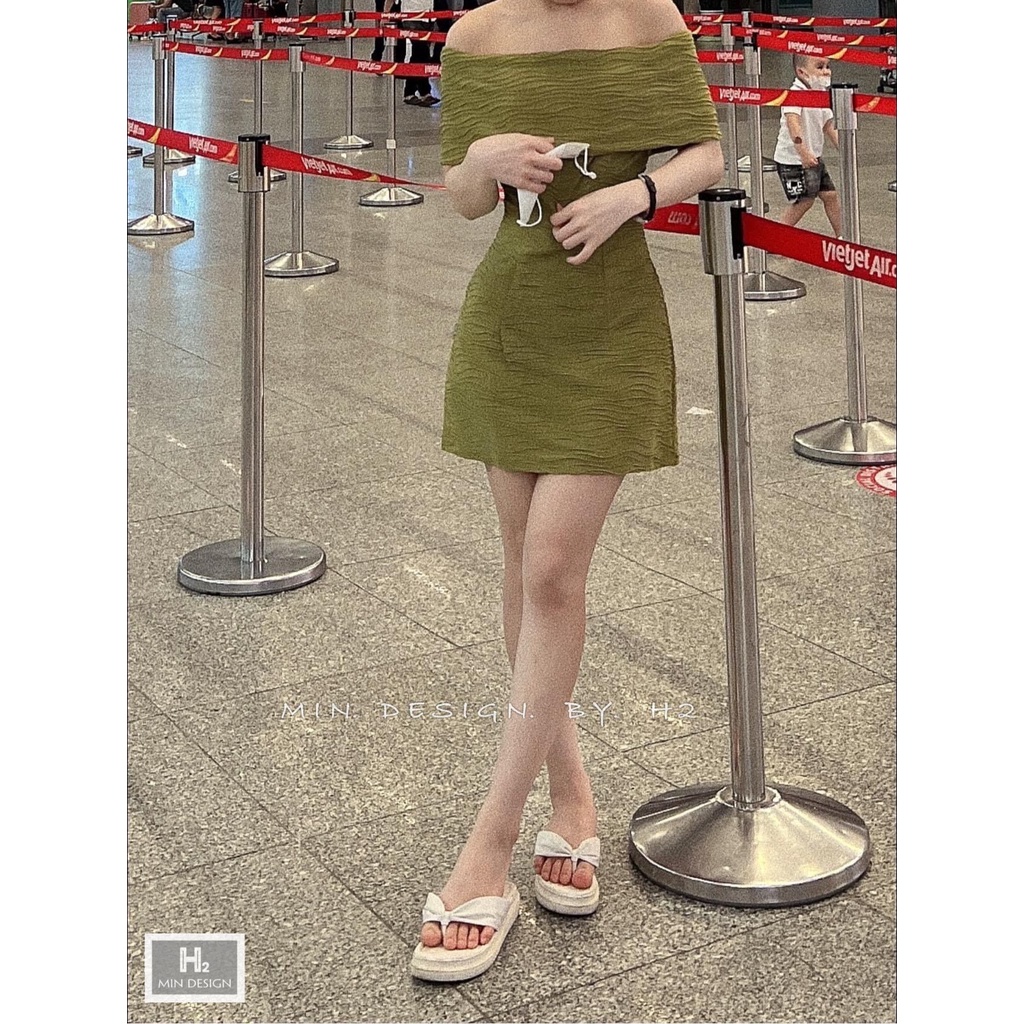 Váy xốp sóng ngang vai dáng ngắn sexy