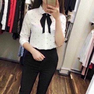 Áo sơ mi cổ sen