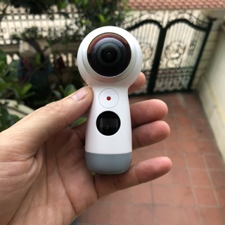 MÁY QUAY SAMSUNG GEAR 360 2017