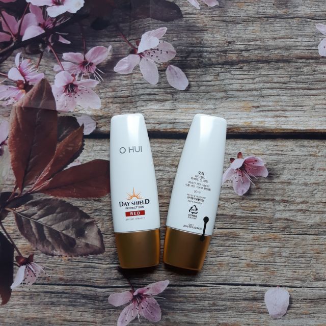 Kem chống nắng Ohui Day Shield Perfect Sun Red SPF50+/ PA++++