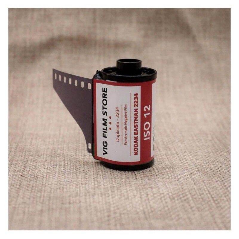Film điện ảnh đen trắng Kodak Eastman 2234