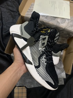 [video + ảnh tự chụp] Giầy thể thao alphabounce 2020 đen trắng