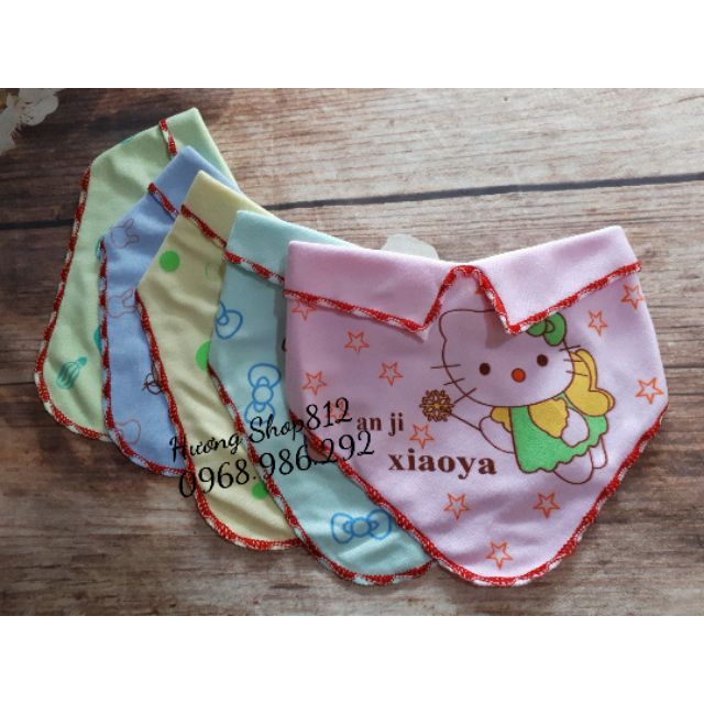 Yếm tam giác cổ đức cotton 2 lớp có cúc chỉnh cho bé