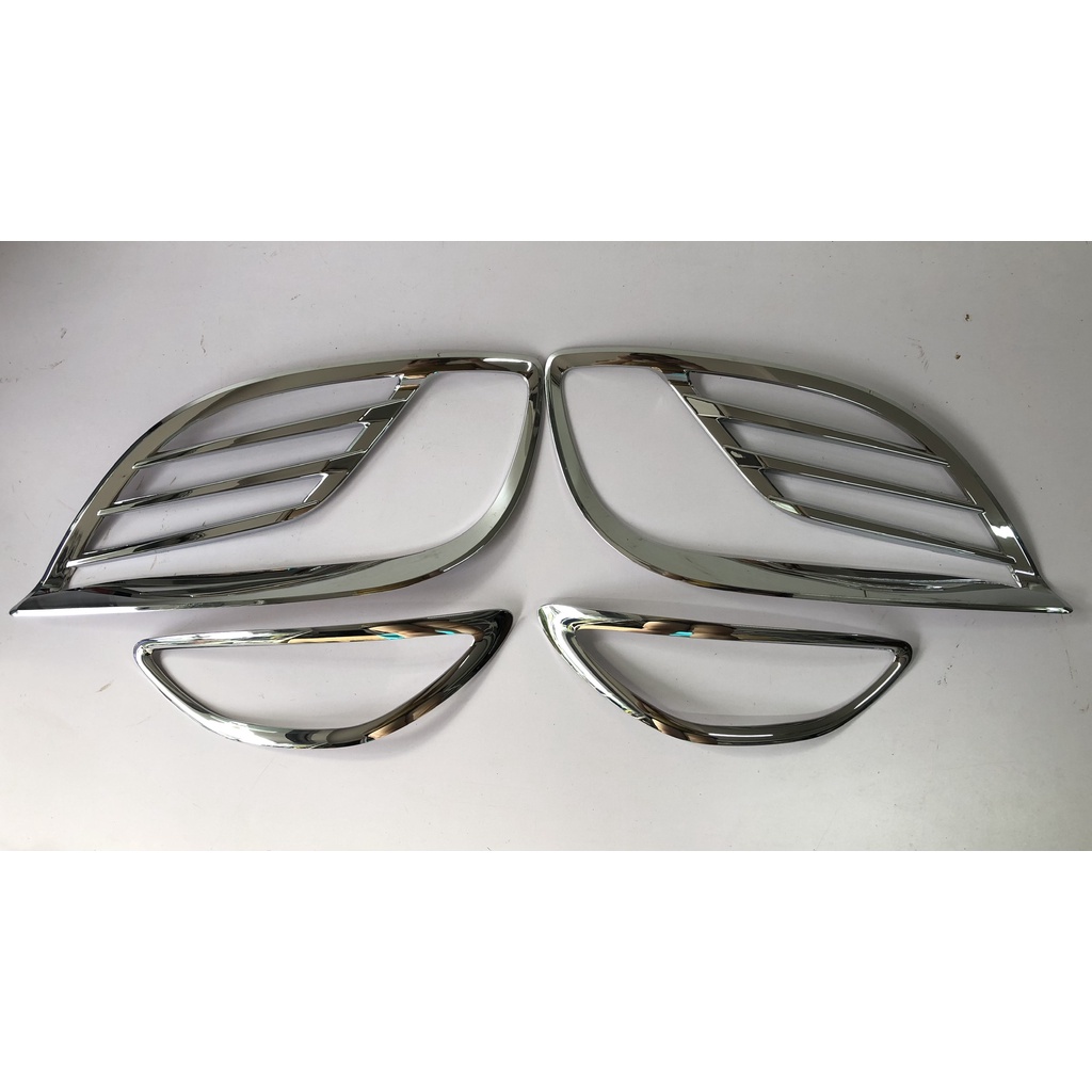 Ốp viền đèn gầm mạ crom trước và sau trang trí xe Hyundai Accent sedan 4 cửa đời 2011-2014 nhập khẩu Hàn Quốc