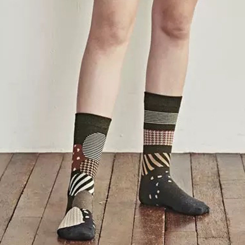 Đôi vớ WAFNHA D344 bằng cotton dày dặn phong cách cổ điển cá tính thời trang mùa đông dành cho các cặp đôi