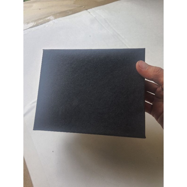 Hộp Dây Lưng lót vải vàng