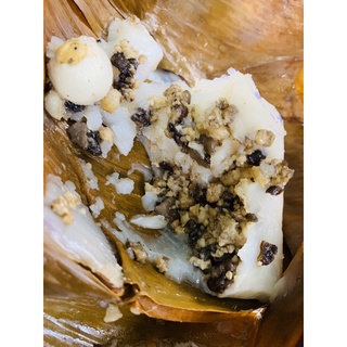 Bánh giò nhà làm.