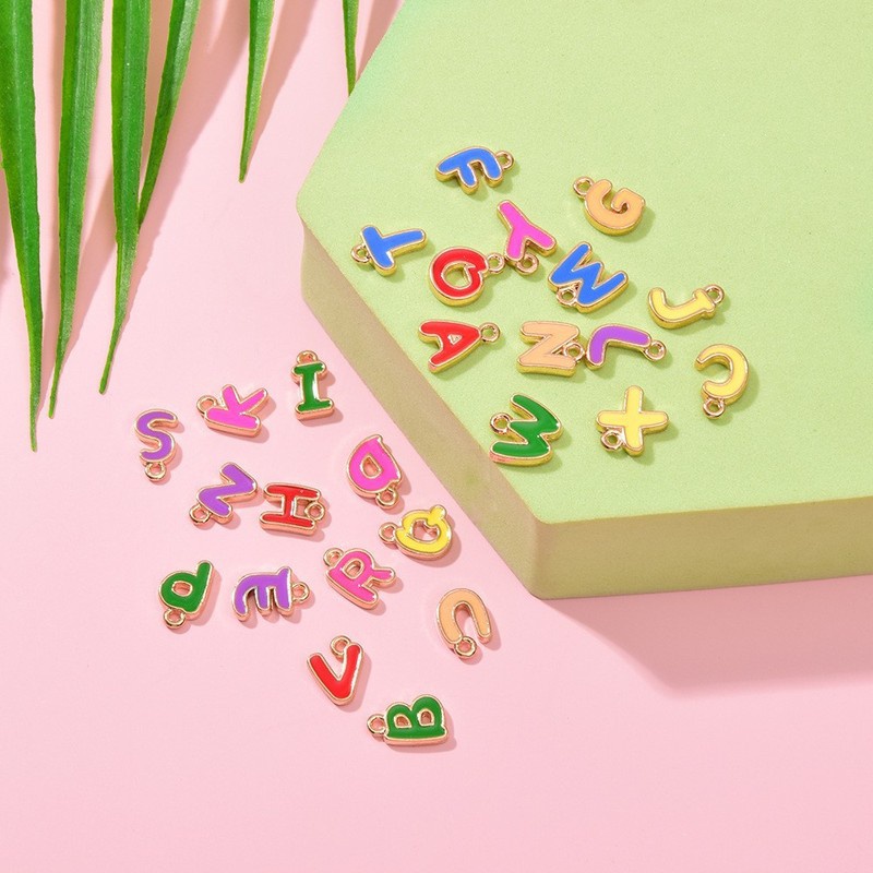Set 26 Mặt Vòng cổ Khắc Chữ Cái Nhiều Màu Charms