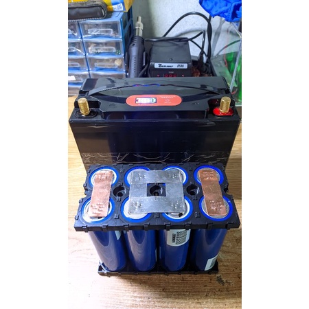 Vỏ chứa pin 12v 3s,4s KT 223x95x195mm