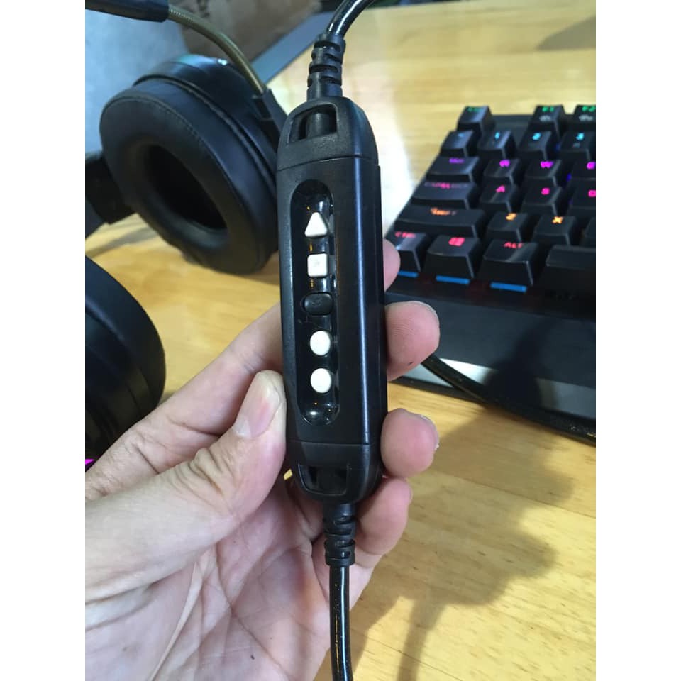 Tai nghe chuyên game Zidli ZH7 7.1 LED 7 màu, rung, USB chính hãng  93%