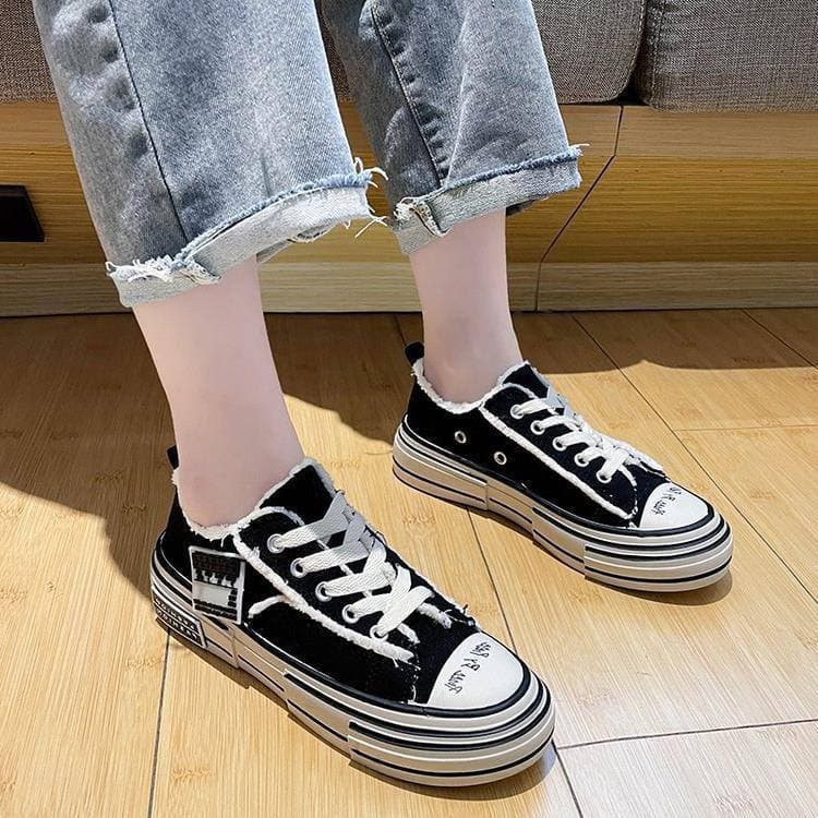 Giày bò rách nữ, giày sneaker nữ vải bò rách viền siêu hot hít