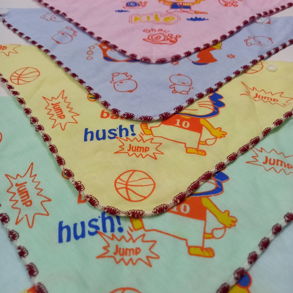 Khăn yếm cúc bấm