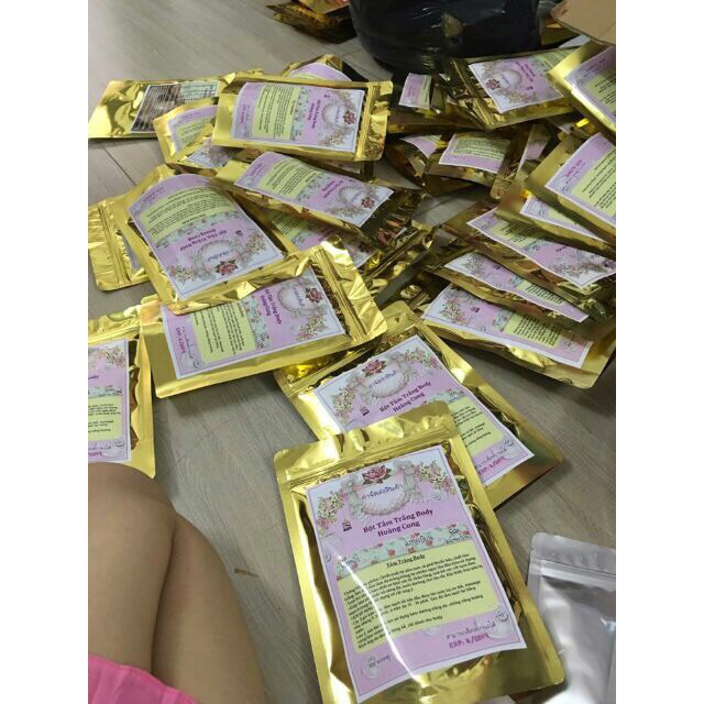 Siêu KM_100gram Bột tắm trắng Body Hoàng Cung, giúp da trắng sáng, mịn màng | BigBuy360 - bigbuy360.vn