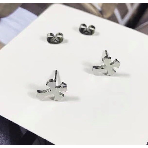 Cross Earring khuyên tai titan thánh giá không gỉ không dị ứng không đen