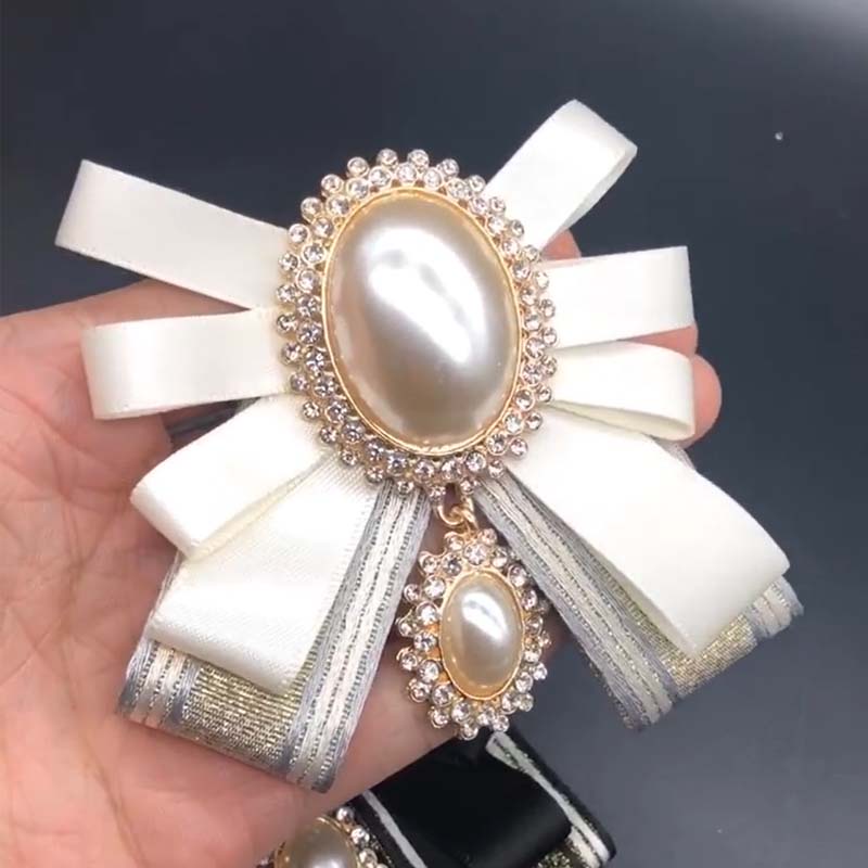 Cài Áo Hình Nơ Đính Ngọc Trai Thời Trang Cho Nữ
