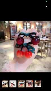 Cột tóc trái cherry