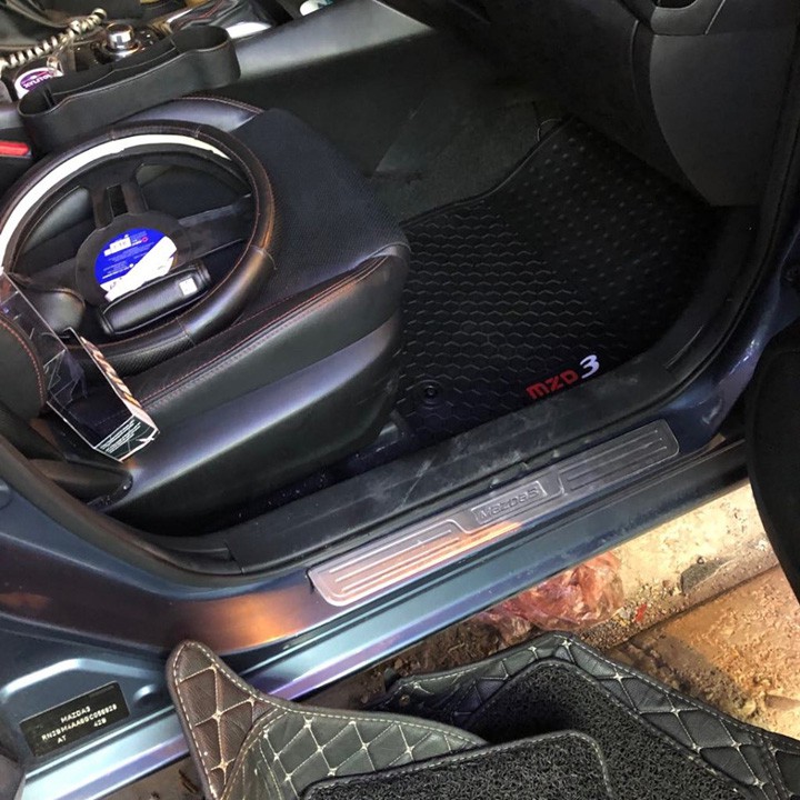 Thảm sàn, lót sàn cao su 3D cho #Mazda 3 2018-2021( hàng cao cấp)