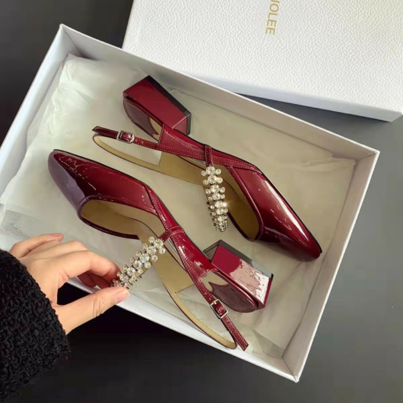 Giày JMC quai đá dáng bệt hở gót da bóng đen đỏ trắng nhũ vang