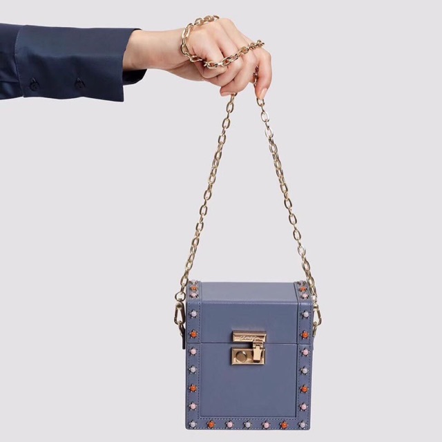 Túi xuất charles keith size 12 cm